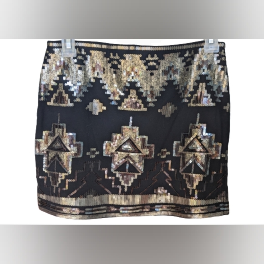 EUC Express black silver sequin Aztec design lined cotton/modal blend mini skirt